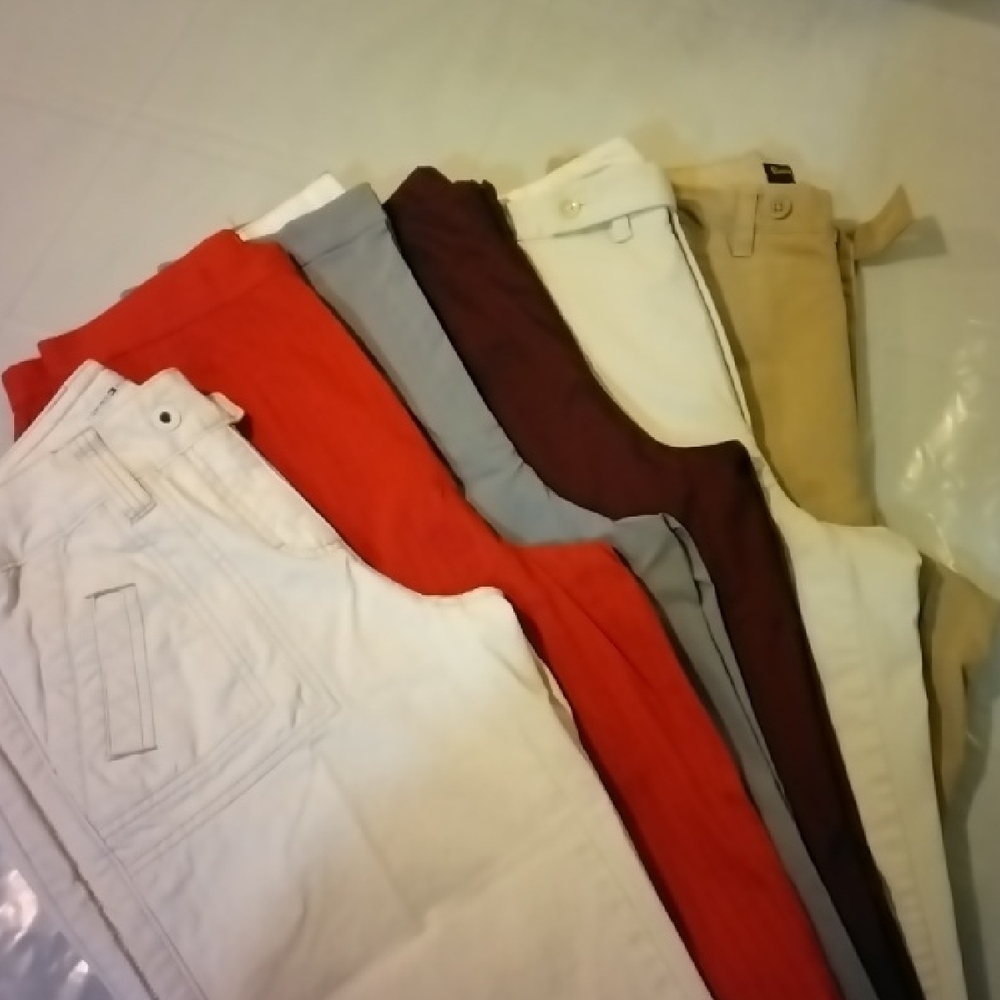 Bundle of 6 Women’s Pants